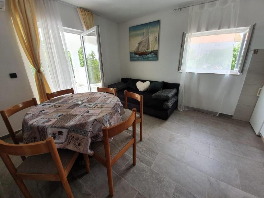 Apartmani Lucija Maslenica Exterior photo