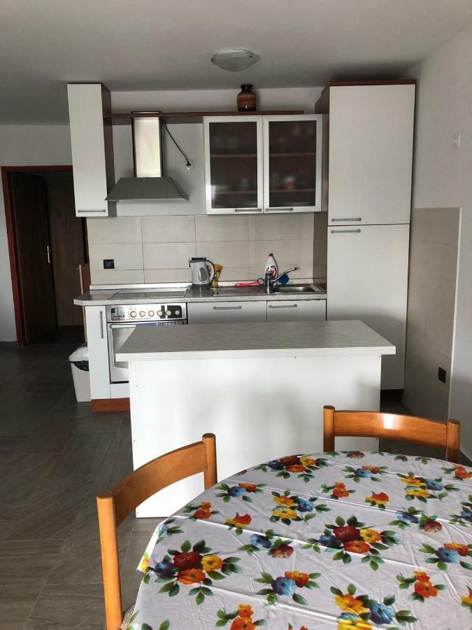 Apartmani Lucija Maslenica Exterior photo